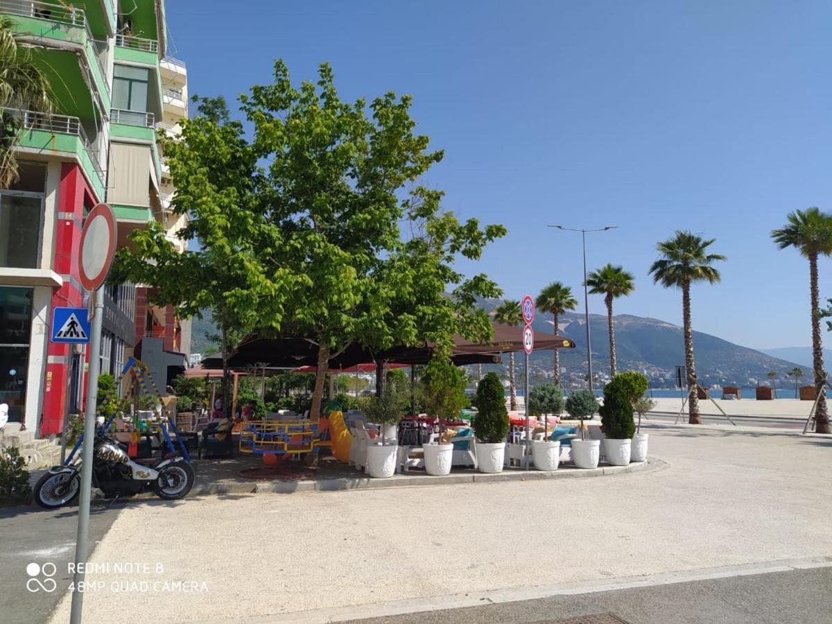 Coastal Retreat - Beach Apartment Vlorë Exterior foto